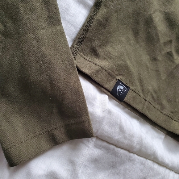 Alphalete Collective Crop Long Sleeve - Sage Green - Picture 4 of 9